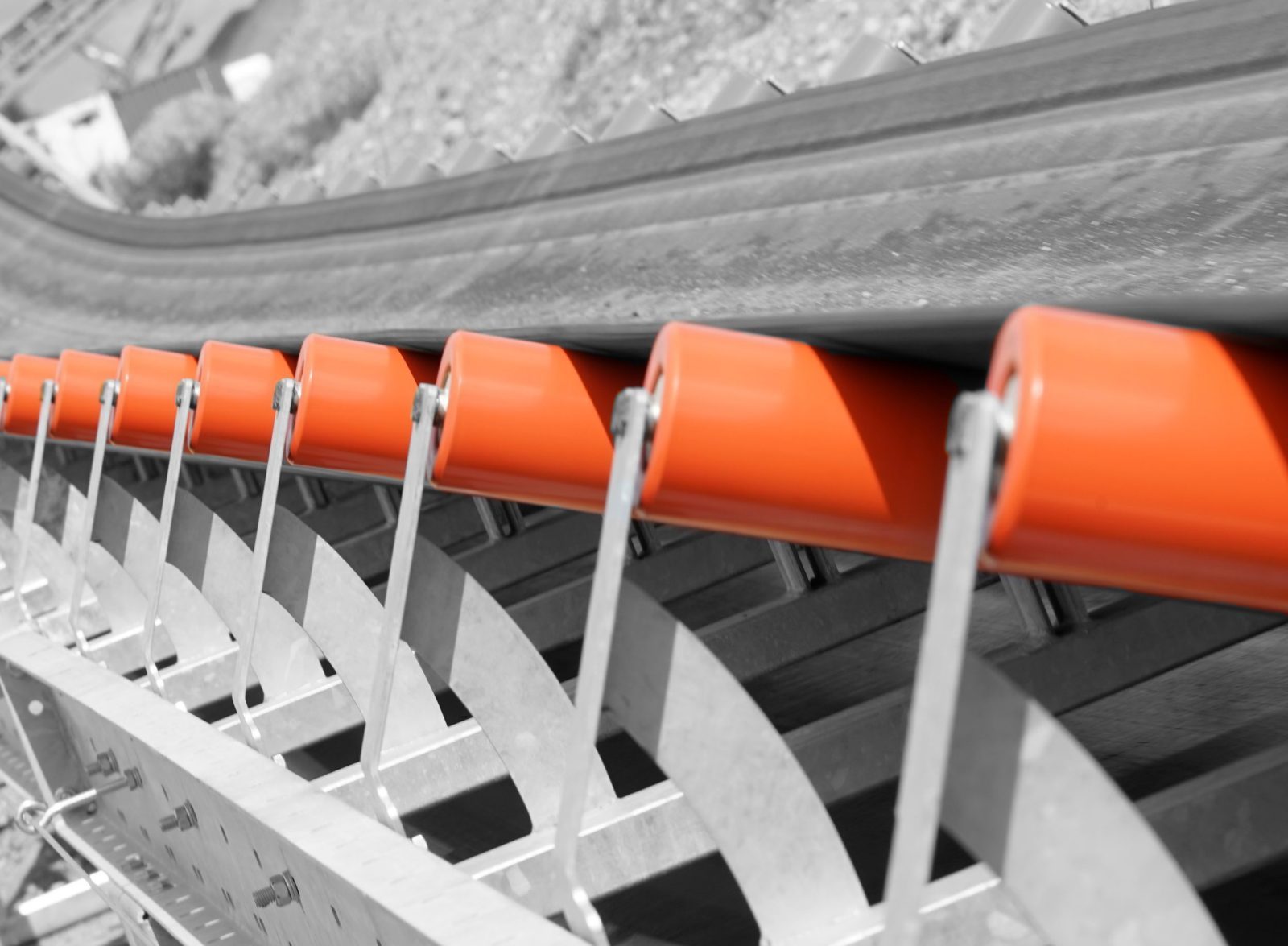How to choose the right roller for your conveyor system